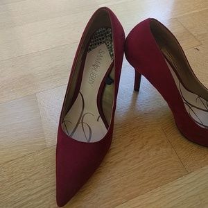 Stiletto burgundy pumps, Sam and Libby